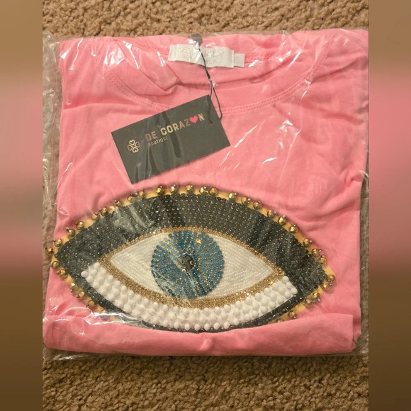 Women's Summer Top: Ginevra Babe Cotton Graphic Tee with Crochet Detail - Picture 7 of 8